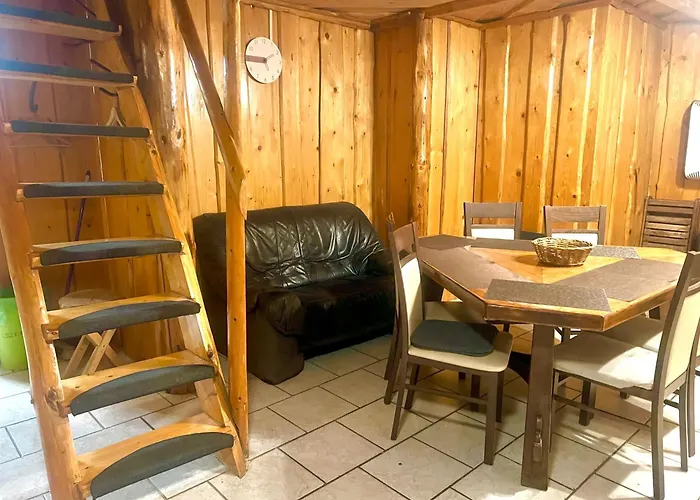 Azyl Nad Potokiem * كارباش